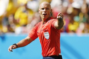 FIFA define árbitro de Brasil x Chile